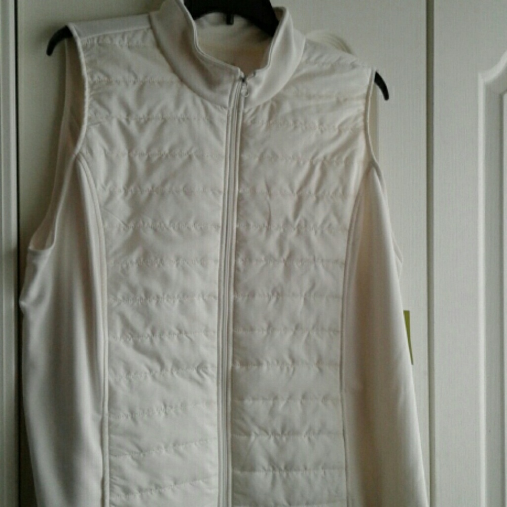 Vest - Picture 2 of 4